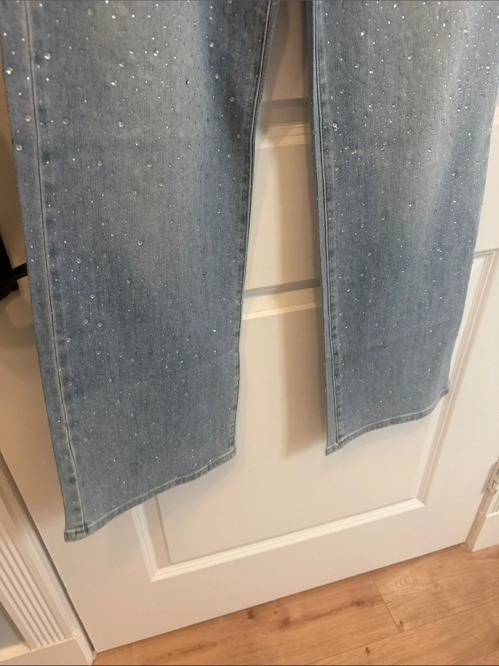 L/C  COLLECTION Light Wash Embellished Straight Jeans